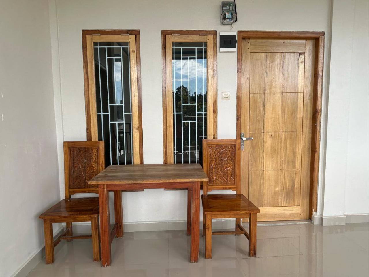 Four-G Home Stay & Komodo Tour Labuan Bajo Exterior photo