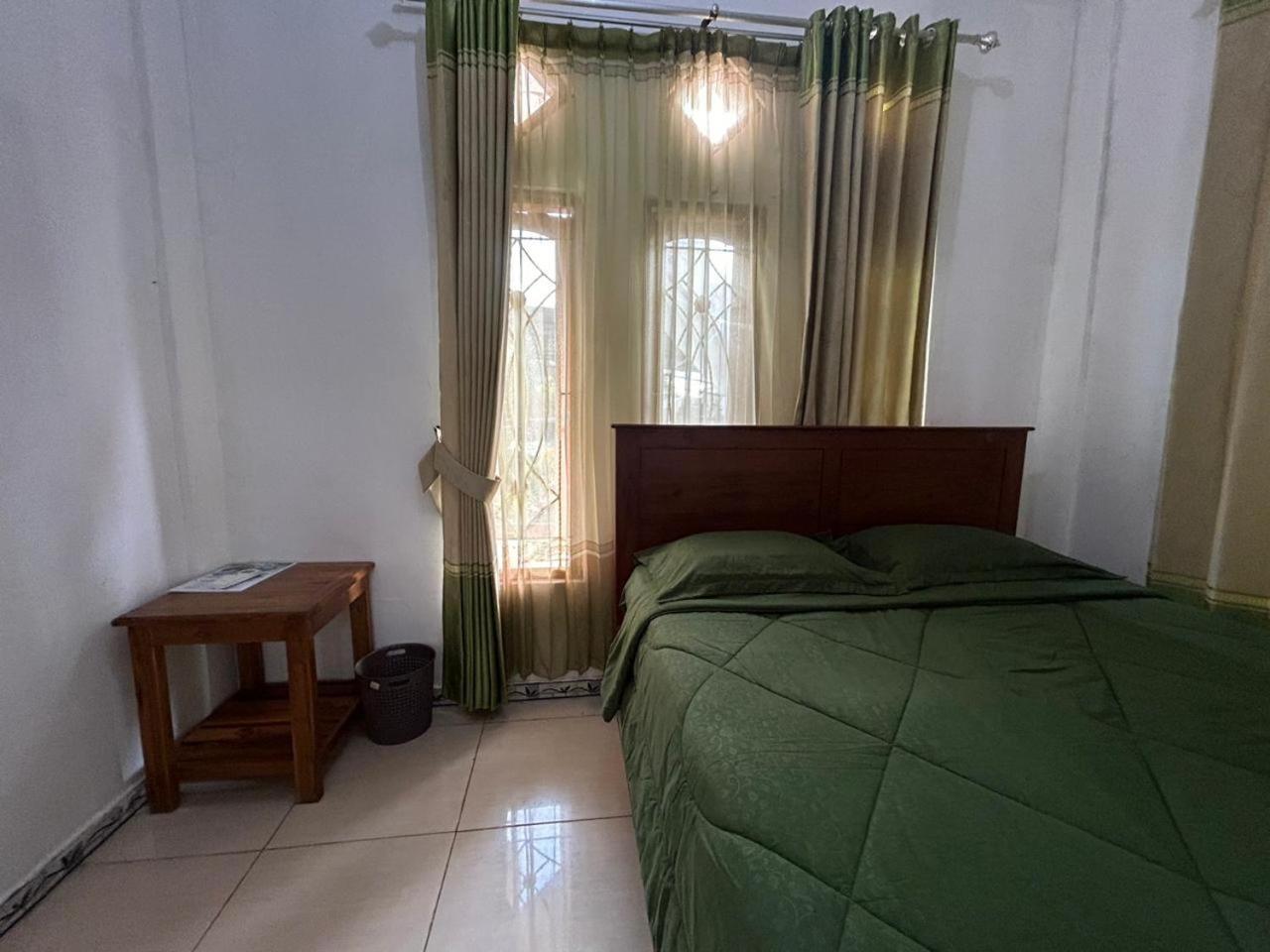 Four-G Home Stay & Komodo Tour Labuan Bajo Exterior photo